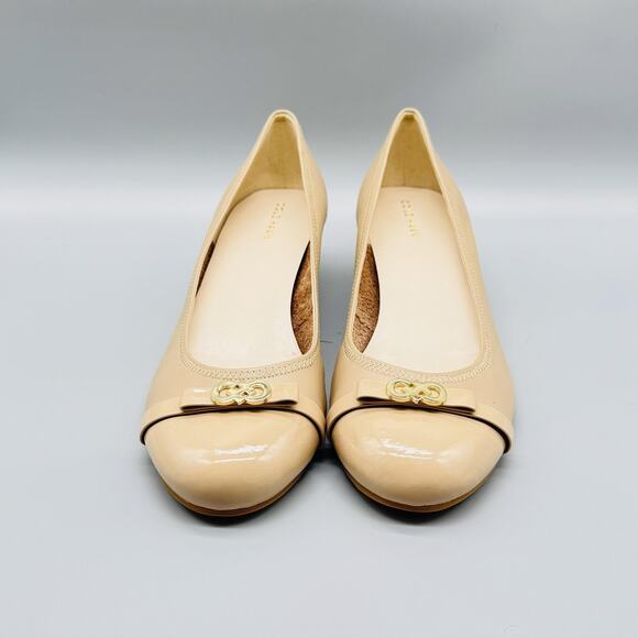 Cole Haan Shoes Womens 10 Beige Leather Bow Logo Cap Toe Pumps Slip On NEW - Picture 3 of 13